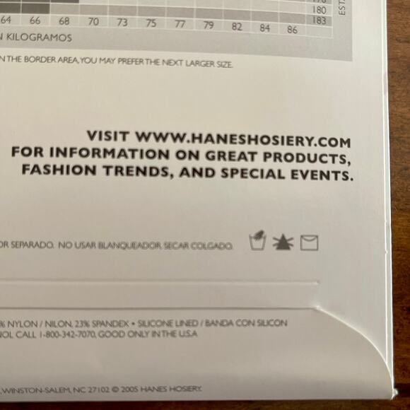 Hanes Silk Reflections Thigh Highs Silky Sheer Size: AB, Color:  Little Color - Picture 11 of 15